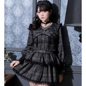 Decollete choker ribbon cuffs setup